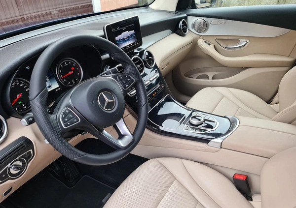 Mercedes-Benz GLC cena 174700 przebieg: 97000, rok produkcji 2018 z Kielce małe 781